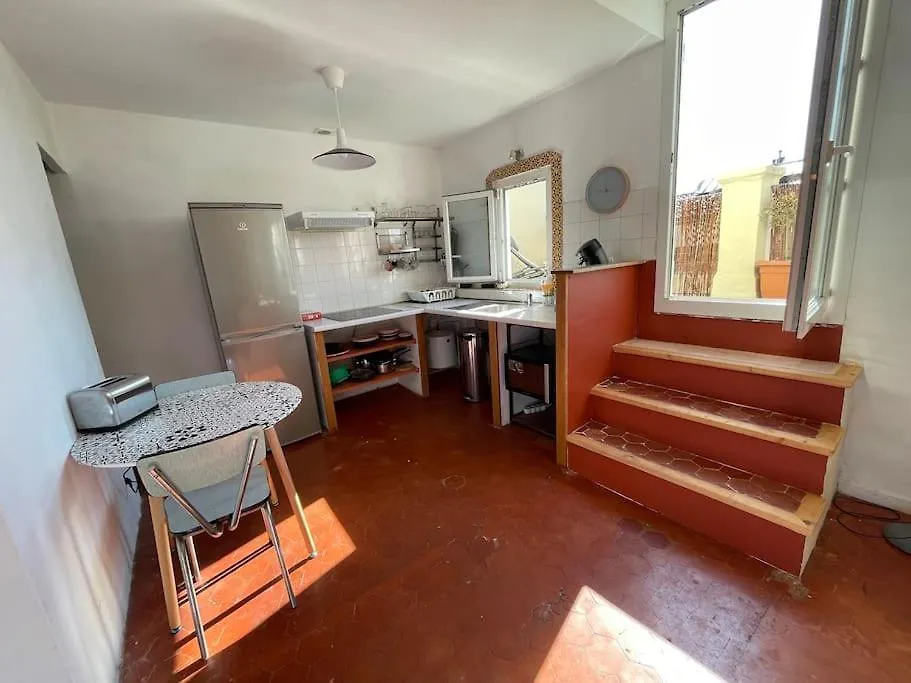 Appartement Petit Nid Plein Soleil Avec Terrasse à Marseille France