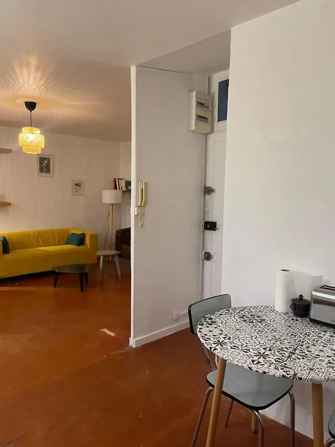 Appartement Petit Nid Plein Soleil Avec Terrasse à Marseille France